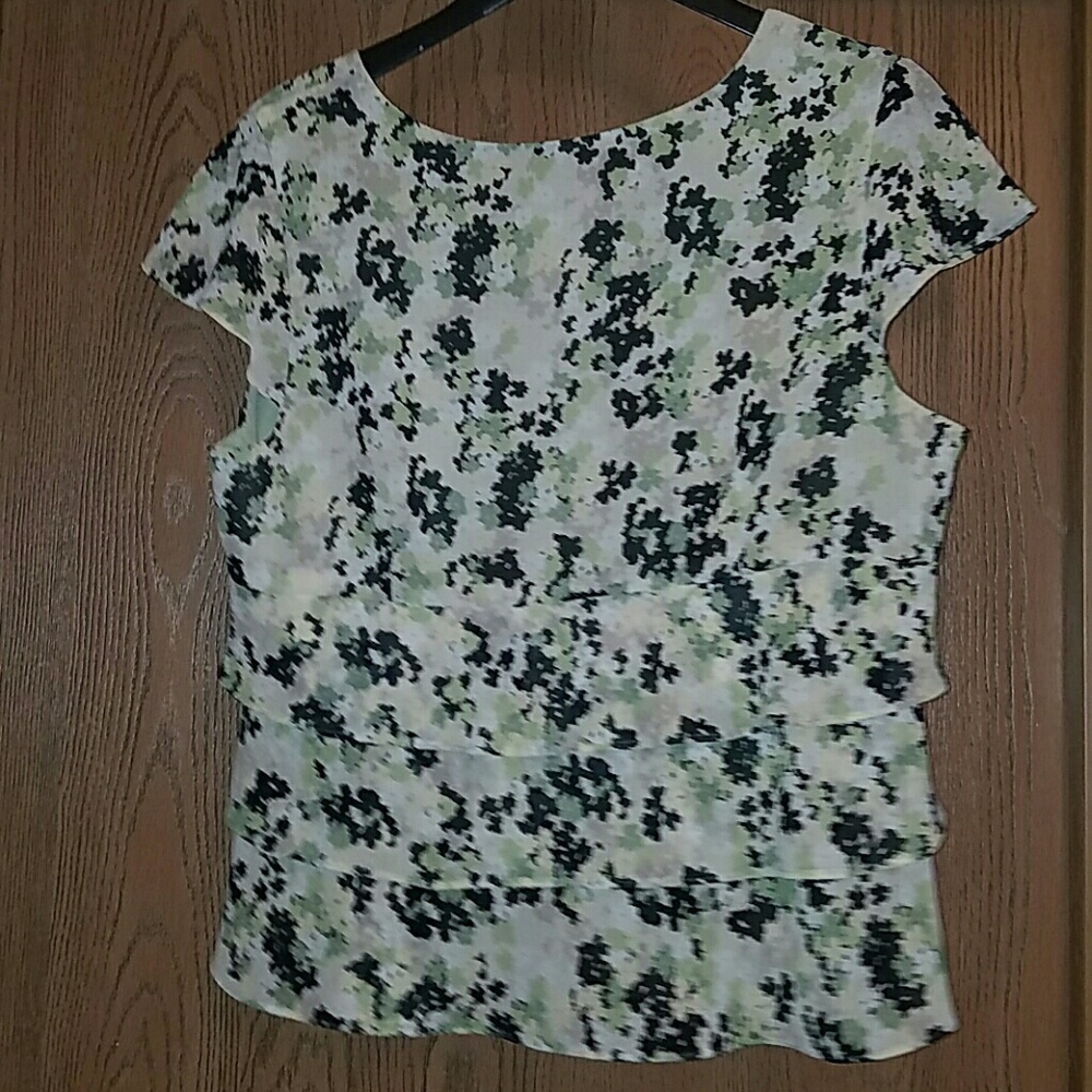 Emma James floral blouse - Picture 5 of 6